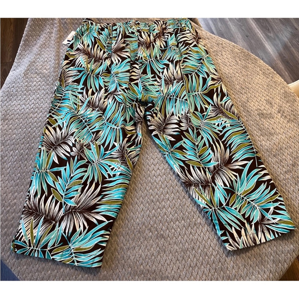 pappagallo Pull On Capri Pants Size 2X - Picture 3 of 9